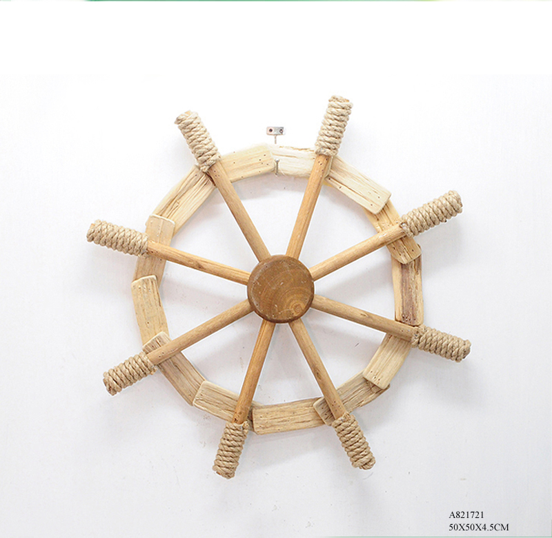 natural wooden helm decoration